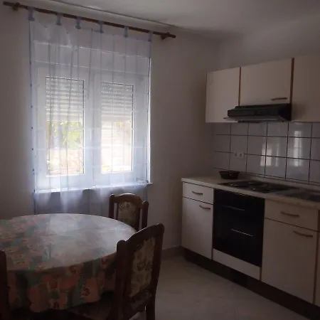 דירה Apartment Atomic - 100M From Beach אוקרוג גורניי